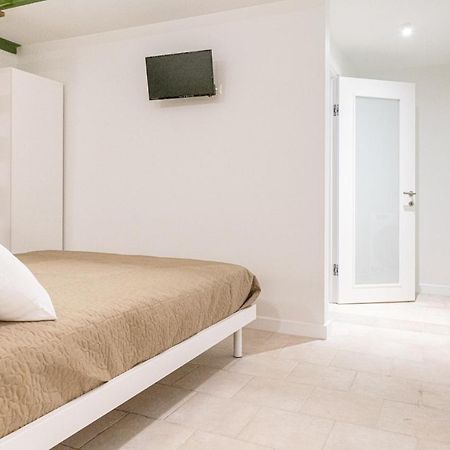 Casa Ape Regina - Puglia Mia Apartments Monopoli Exterior foto